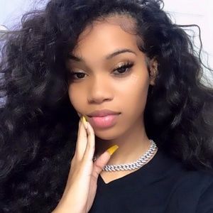 Meet your Posher, Kennedi